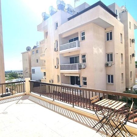Cozy Beach Apt, Near Airport With 100Mbit Internet Larnaca Dış mekan fotoğraf