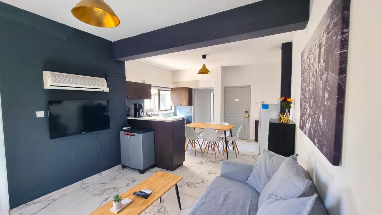 Cozy Beach Apt, Near Airport With 100Mbit Internet Larnaca Dış mekan fotoğraf